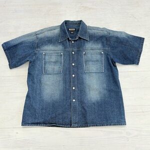 Koman Men’s Size 2XL Distressed Denim Short Sleeve Shirt 2 Chest Pockets